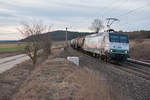 145 023  Rasender Roland  der PRESS mit einem Kesselwagenzug bei Mitteldachstetten Richtung Ansbach, 23.02.2019