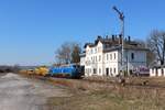 218 055-2 und 218 054-3 (Press) fuhr am 23.03.22 mit einem Bauzugzug Saalfeld nach Merseburg.