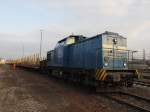 Press 204 010-6 stellt den Holzleerzug in Plauen zusammen. Aufgenommen am 08.04.2015