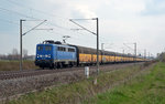 140 008 der Press zog den in Rackwitz gestarteten Autozug am 09.04.16 durch Zschortau Richtung Bitterfeld.