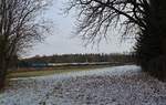 Aufgrund der vielen Triebwagenausfälle bei der MRB, fuhr die Press 145 030 einige Umläufe. Hier RE 26974 am 07.12.16 in Oberjößnitz.