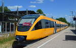 Prignitzer Eisenbahn mit der Linie RB34 nach Rathenow mit den zwei Talent-Triebzügen (95 80 0643 362-6 D-PEG + 95 80 0643 363-4 D-PEG) abfahrbereit im Bahnhof Stendal, 15.06.22