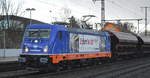 Raildox GmbH & Co. KG, Erfurt [D] mit ihrer recht neuen  187 666-3  [NVR-Nummer: 91 80 6187 666-3 D-RDX] und einem Ganzzug Schüttgutwagen mit Schwenkdach am 19.02.20 Durchfahrt Bhf. Golm (Potsdam).