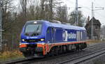 Ein weiterer Mieter der begehrten Stadler Eurodual Lok ist seit kurzem (November 2021) die Raildox GmbH & Co. KG, Erfurt [D], hier mit der ELP Lok  159 233  [NVR-Nummr: 90 80 2159 233-6 D-RCM] Richtung Nordosten am 30.12.21 Berlin Buch.
