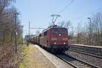 151 109-6 durchfährt mit einem kurzen Coilzug den Haltepunkt Bochum-Riemke 