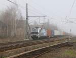 193 806-7 mit Containerzug in Fahrtrichtung Süden.