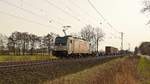 Railpool E 186 276, vermietet an Lotos Kolej, mit Containerzug in Richtung Bremen.