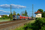 193 805 mit RE 4968 (Nürnberg Hbf - Sonneberg (Thür) Hbf) bei Hirschaid, 29.05.2020