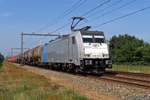 LINEAS 186 182 zieht der Saxonia Express Mischguterzug durch Alverna am 3 Juni 2020.
