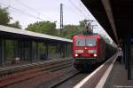 RBH 127 (143 074-3) RBH Logistics GmbH mit einem Kesselzug, bei der Durchfahrt im Brandenburger Hbf und fuhr in Richtung Werder(Havel) weiter.