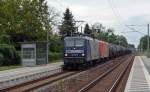 143 950 zog zusammen mit 143 040 am 30.08.14 einen Kesselwagenzug durch Dessau Süd Richtung Roßlau.
