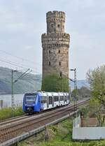 vlexx 622 436/936 als RE 17 (29660) Kaiserslautern Hbf - Koblenz Hbf (Oberwesel, 16.04.19).