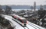 Unweit des Bahnhofes Düsseldorf-Gerresheim wurde Regiobahn-VT 1009 von einer Straßenbrücke aus aufgenommen.