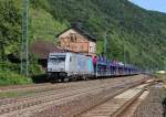 185 622-8 mit voll beladenem Autotransportzug in Fahrtrichtung Norden. Aufgenommen in Kaub am Rhein am 17.07.2014.