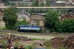 SaarRail Lok 75 ist auf dem Gelände des Werks in Völklingen unterwegs.
In der Geoposition gebe ich in diesem Fall die Position der Fotostelle und nicht der Lok an.
Aufgenommen am 4. Juli 2012.