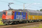 SBB Cargo 421 385-6 ehemals Re 4/4II 11385 am 26.08.15  16:16 nördlich von Salzderhelden am BÜ 75,1 in Richtung Göttingen