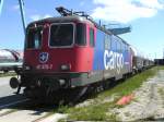 Re 421 375 ohne Fahrleitung am 26.Mai 2010 in Mukran.