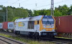 Schienen Güter Logistik GmbH, Rangsdorf mit ihrer Voith Maxima 40CC  V500.06  (NVR: 92 80 1264 006-8 D-SGL ) am 18.07.22 Vorbeifahrt Bahnhof Dedensen Gümmer.