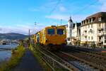 Spitzke SE Plasser&Theurer Schotterstopf- und Profiliermaschine in Rüdesheim (Rhein) am 25.11.23 