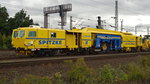 Göttingen, 8.10.16: Gleisstopfmaschine Plasser & Theurer Typ Unimat 09-475/4S.