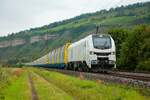 159 207 ELP Eurodual Stadler mit Holzzug in Thüngersheim, August 2021.