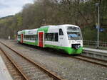 Auf der Fahrt,von Neuhaus am Rennweg nach Eisenach,mußte der STB VT127,am 27.April 2022,schon in Ernsthal und Lauscha Kopf machen,auch in Rauenstein hieß es wieder Richtungswechsel.