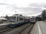 VT 112 und VT 109 der Bayerischen Oberland Bahn treffen am 20. Mrz 2010
im Bahnhof von Bad Tlz aufeinander.
