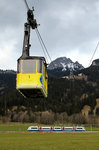 Die Kabine 1 der Wendelstein Seilbahn kommt in die Talstation eingefahren.