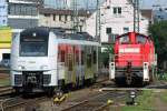 MRB 460508-5 in Koblenz und 294 872-7 beim auftanken 11.9.2010