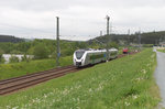 Die neuen Fahrzeuge auf der Sachsen - Franken Magistrale sind die Triebwagen der Baureihe 1 440. Diese lösen die 143er mit den Doppelstockwendezügen ab. Mal sehen wie sich neuen Fahrzeuge bewähren. Mir blieb nur ein Nachschuss, weil meine Kamera beim Herannahen des Triebwagens eine kleine  Ladehemmung  hatte. Bahnstrecke 6362 Leipzig - Hof bei Hof B2 Viessmann Kältetechnik am 25.05.2016