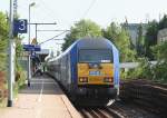 NOB DE 2000-01 schiebt NOB 81723 von Westerland nach Hamburg-Altona in Elmshorn am 09.07.2013