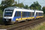 VT 559, ein Coradia LINT 41H der Nordwestbahn, als RE 10 am 26.09.2011 bei Kaarst in der Nhe von Gut Lauvenburg.