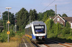 VT 648 431 erreicht, von Duisburg Hbf kommend, den Bahnhof von Trompet.
