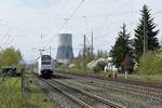 Alpha Trains Europa 460 016/516, vermietet an Transregio, auf der linken Rheinstrecke als RB 26 (25427)  Mittelrheinbahn  Köln Messe/Deutz - Mainz Hbf fährt vor dem Hintergrund des