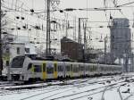 Der 460 011 und ein weiterer am 05.01.2009 bei der Einfahrt in den Klner Hbf. 