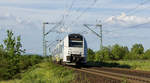 Am frühen Abend des 12. Juni 2020 ließ sich 460 016 als RB25388 nach Bingen am Rhein kurz vor dem Einfahrsignal des Bahnhofs Ingelheim am Rhein ablichten.