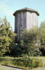 Wasserturm auf dem Bahnhofsgelnde in Usingen, 1. Hlfte der 1980iger Jahre.
