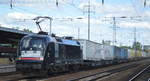 TXL - TX Logistik AG mit dem MRCE Taurus  ES 64 U2-012  [NVR-Number: 91 80 6182 512-4 D-DISPO] und KLV-Zug nach Verona am 02.09.19 Durchfahrt Bahnhof Flughafen Berlin Schönefeld.