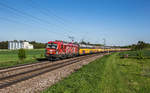 193 555, welche seit einigen Wochen für TX Logistik unterwegs ist, fährt mit einem Altmann bei Batzhausen in Richtung Nürnberg, aufgenommen am 17. Mai 2017.