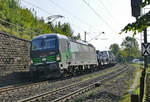 193 266 der TXLogistik mit Güterzug in Königswinter - 27.09.2017