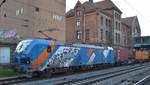 TXL - TX Logistik AG, Troisdorf [D] mit  192 009  [NVR-Nummer: 91 80 6192 009-9 D-NRAIL] mit Containerzug bei der Ausfahrt Hamburger Hafen am 25.06.20 früher Abend Bf. Hamburg Harburg.