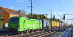 TX Logistik AG, Bad Honnef [D] mit der grünen Railpool Vectron  193 996-6  [NVR-Nummer: 91 80 6193 996-6 D-Rpool] und KLV-Zug am 13.10.21 Durchfahrt Bf.