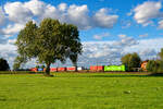 193 281 ELL/TXL  Green Deal on Track  mit einem KLV-Zug bei Triesdorf Richtung Treuchtlingen, 26.08.2020