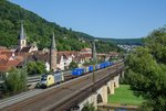 ES 64 U2-011 TXL mit Containern Richtung Norden in Gemünden am Main.(13.8.2016)