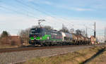 193 275 der TX Logistik zog am 08.12.16 einen wahrlich kurzen Kesselwagenzug durch Braschwitz Richtung Halle(S).