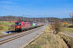 193 555 ATLU/TXL  Offroad  + 193 830 ELL/TXL mit einem KLV-Zug bei Oberdachstetten Richtung Würzburg, 29.03.2021