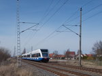 Noch mit der Höchstgeschwindigkeit von 120 km/h rauschte die UBB,am 02.April 2016,zwischen der Station Süd auf den Hbf von Greifswald zu.