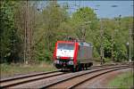 E189 093 legt sich bei Letmathe in die Kurve. (04.05.2008)
