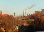 Eine Rangierlok der Verkehrsbetriebe Peine Salzgitter GmbH fährt zurück zur Werkstatt. Salzgitter, Industriestraße; 02.12.2016