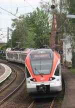 VIAS ET 410 als SE 25017 (Neuwied–Frankfurt [Main] Hbf) am 21.05.2012 in Hattenheim